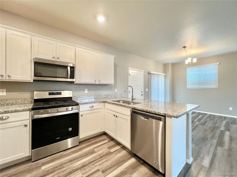 6902 Longpark Dr, Parker, CO 80138