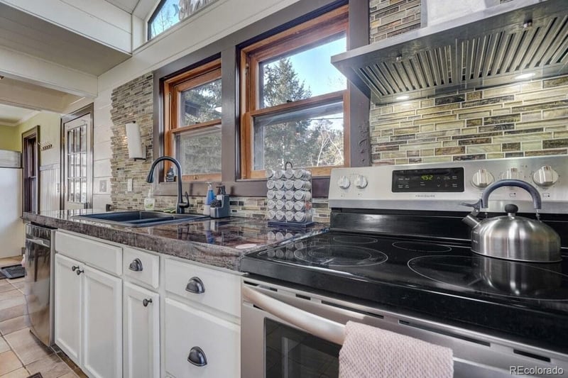 5625 Moosa Rd, Cascade, CO 80809