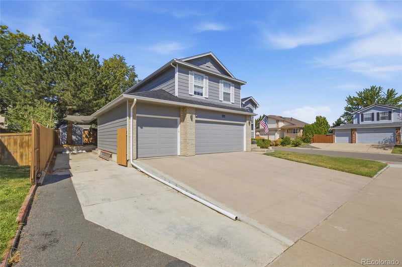 12133 Elizabeth Ct, Thornton, CO 80241