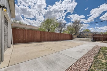 3227 N Steele St, Denver, CO 80205