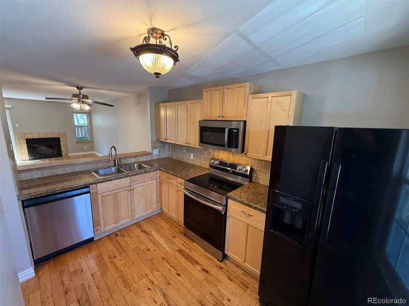 10577 Maplewood Dr #B, Littleton, CO 80127