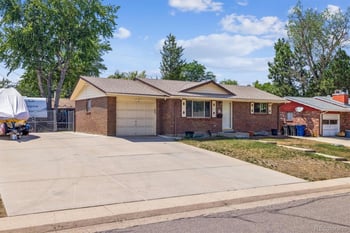 1611 S Carr St, Lakewood, CO 80232