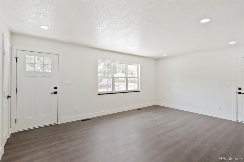 1350 S Allison St, Denver, CO 80232
