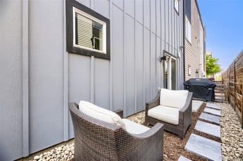 5556 W 10th Pl, Denver, CO 80214