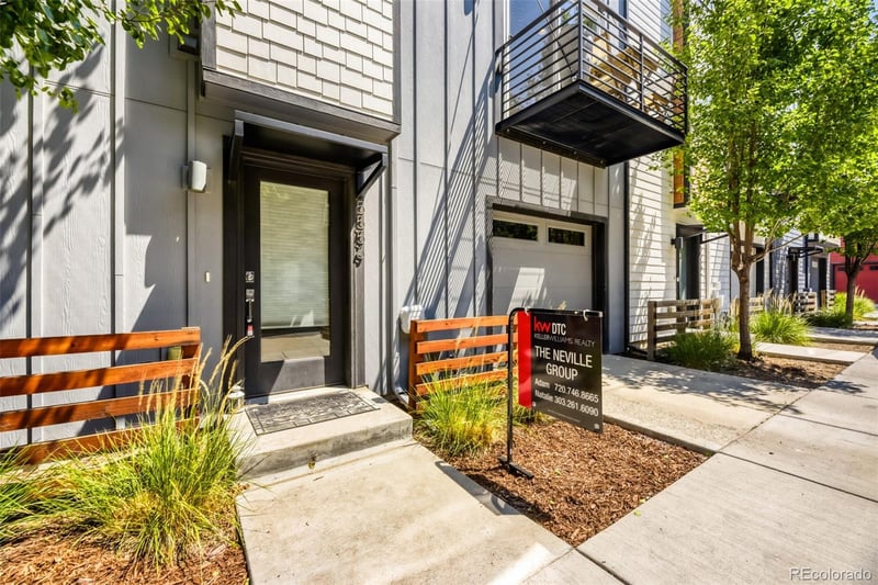 5556 W 10th Pl, Denver, CO 80214