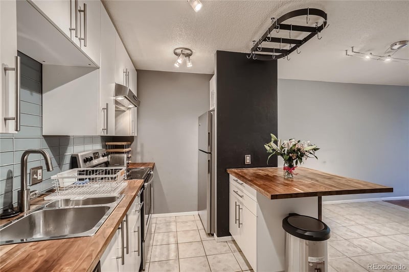 2500 S York St #302, Denver, CO 80210