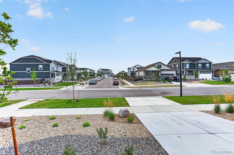 27671 Byers Ave, Aurora, CO 80018
