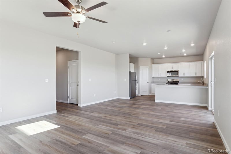 48120 Shetland Dr, Bennett, CO 80102