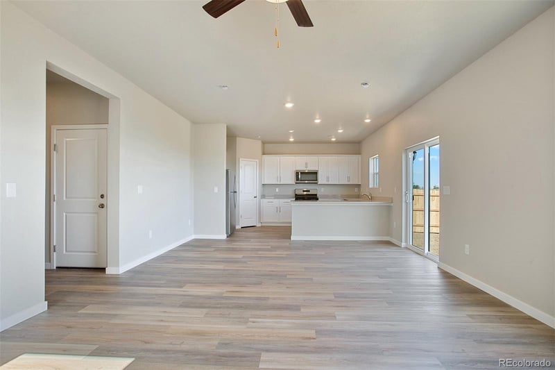 48120 Shetland Dr, Bennett, CO 80102