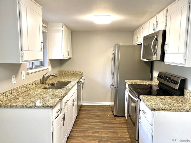 7701 Glasgow Pl, Littleton, CO 80128