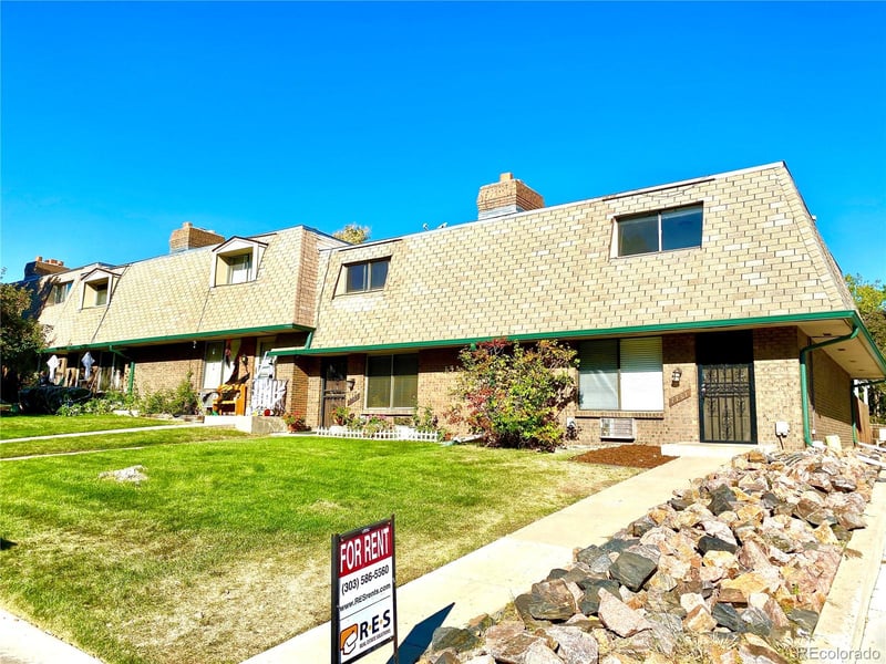 7701 Glasgow Pl, Littleton, CO 80128