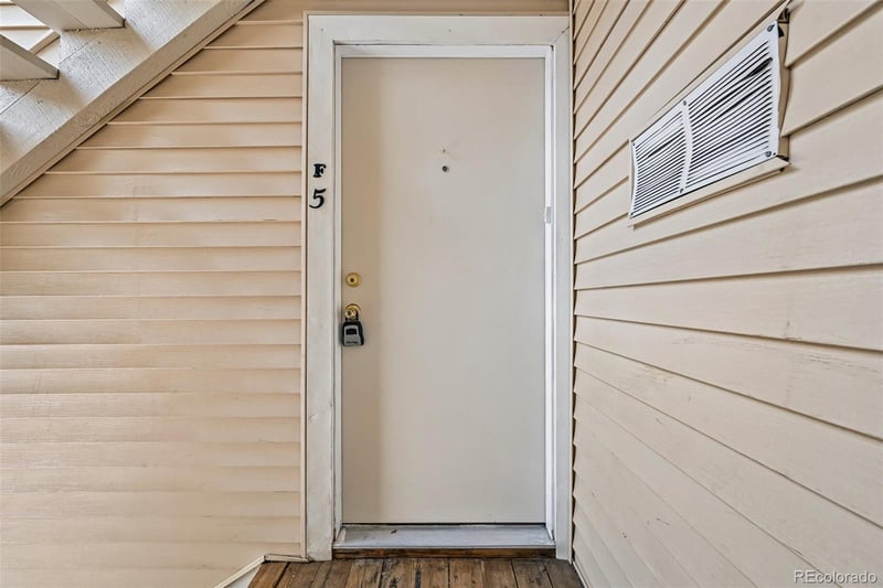 15202 Hampden Cir #F5, Aurora, CO 80014