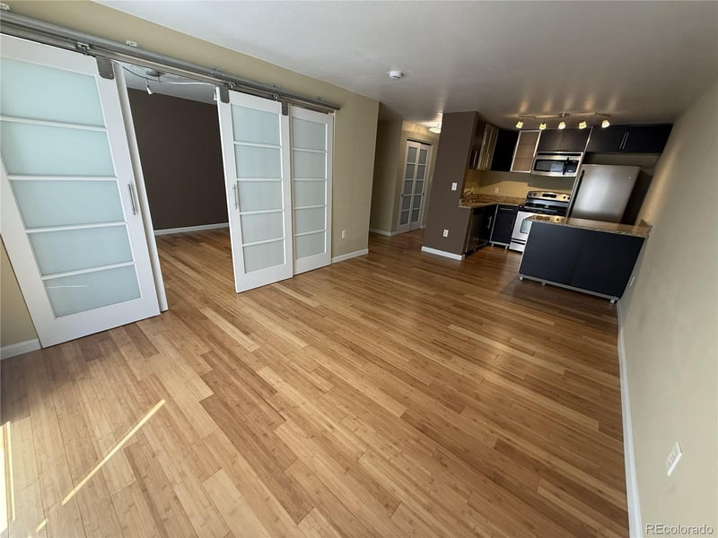 1032 N Clarkson St #208, Denver, CO 80218