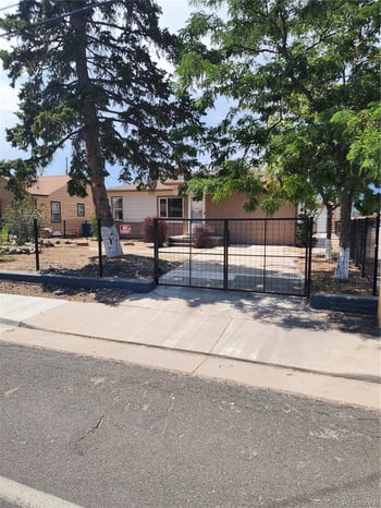 7271 Magnolia St, Commerce City, CO 80022