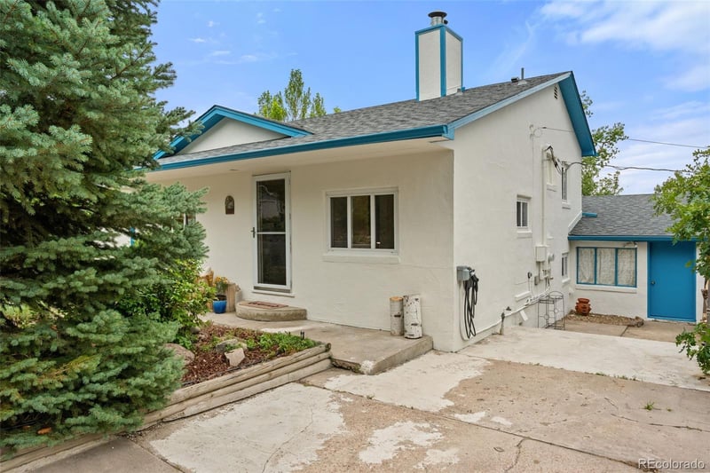 1707 Short Pl, Longmont, CO 80501