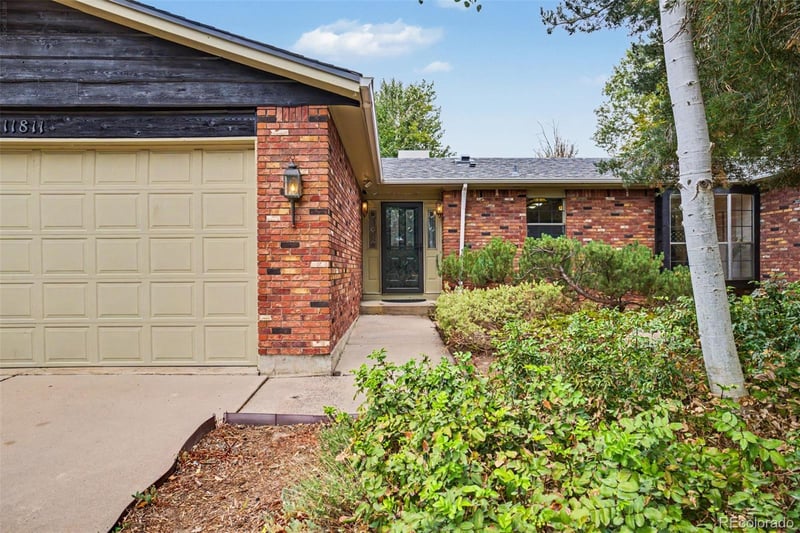 11811 Arkansas Ave, Aurora, CO 80012
