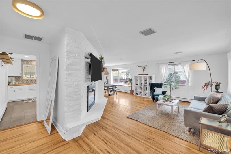3970 S Delaware St, Englewood, CO 80110