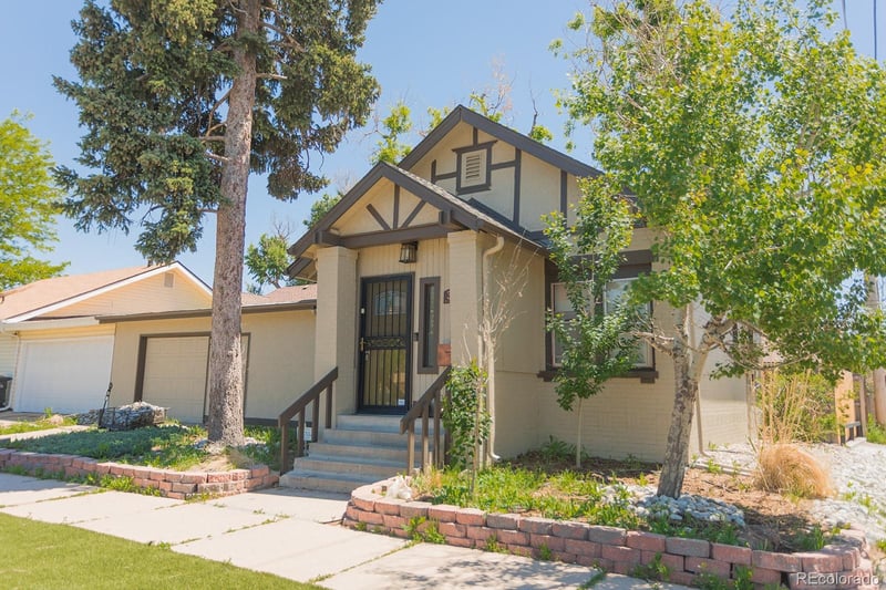 3916 Conejos Pl, Denver, CO 80204
