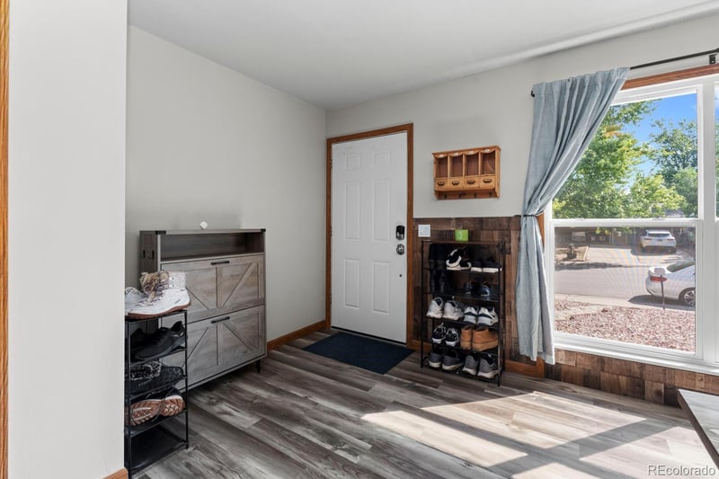 2477 Mobile St, Aurora, CO 80013