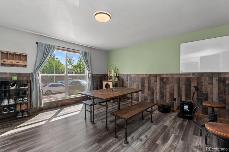 2477 Mobile St, Aurora, CO 80013
