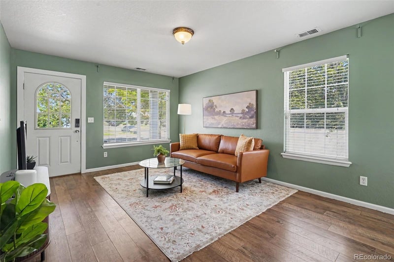 19594 Robins Dr, Denver, CO 80249