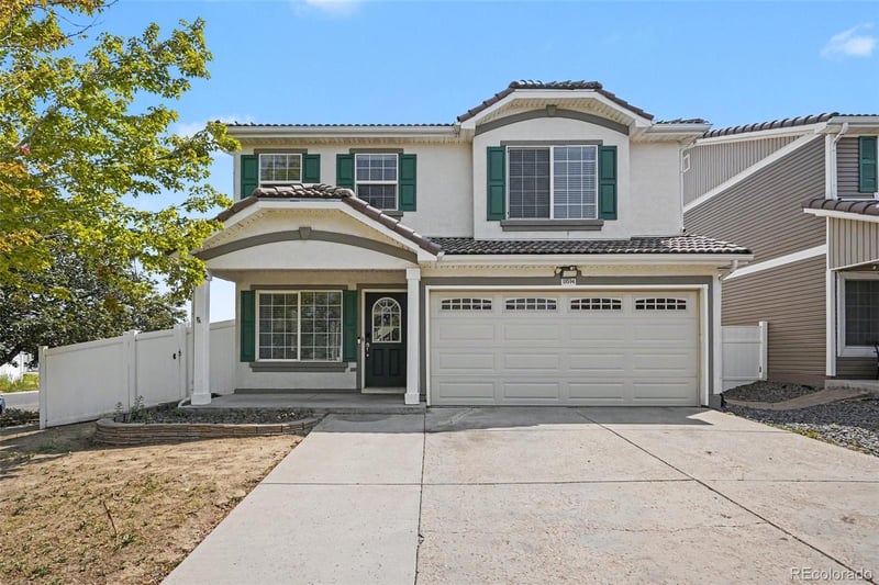 19594 Robins Dr, Denver, CO 80249
