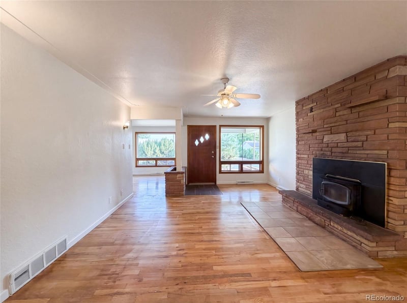 1535 15th St, Loveland, CO 80538