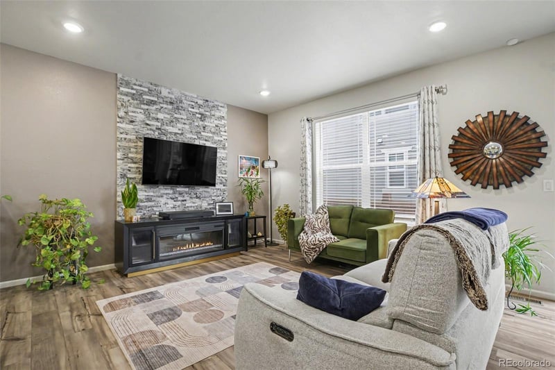 783 Shawnee St, Aurora, CO 80018