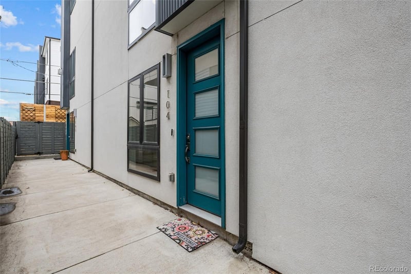 1821 Irving St #104, Denver, CO 80204