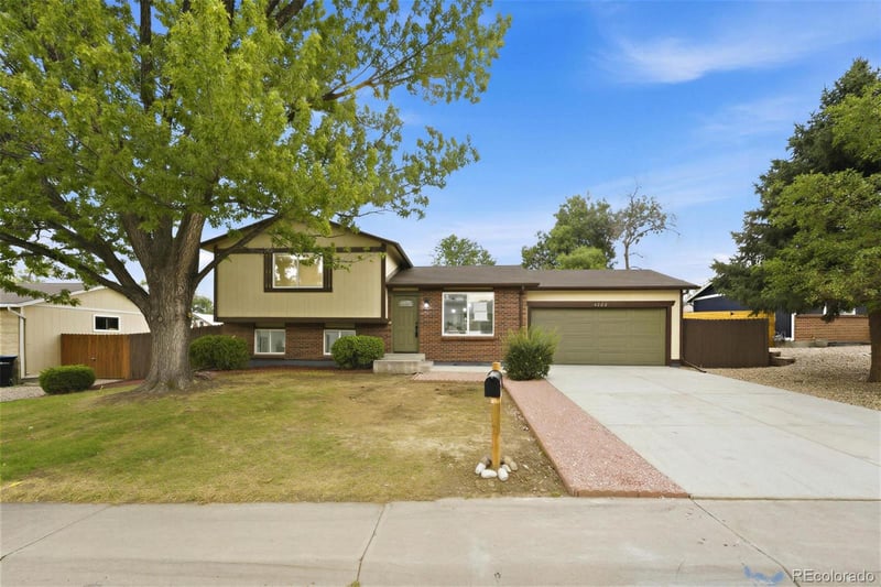6222 70th Ave, Arvada, CO 80003