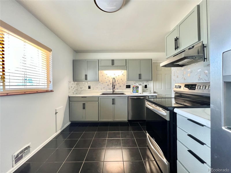 1906 Newton St, Denver, CO 80219
