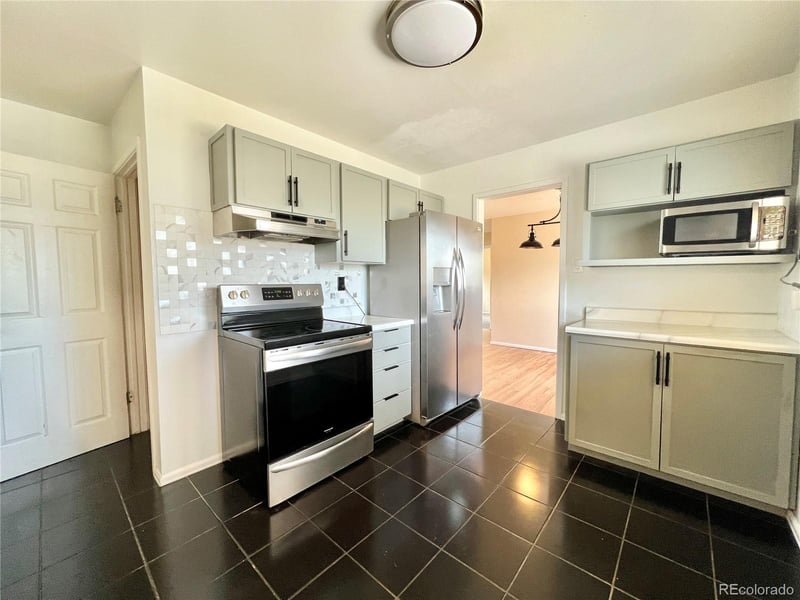 1906 Newton St, Denver, CO 80219