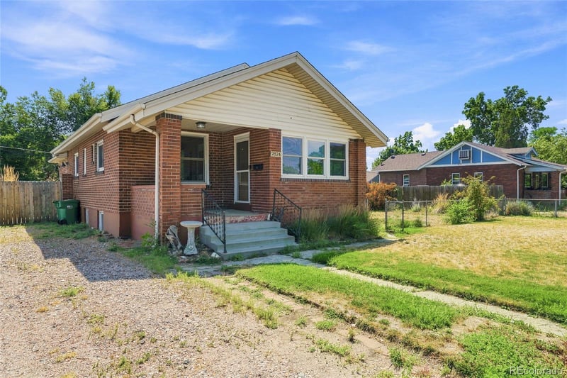 2824 Logan St, Englewood, CO 80113