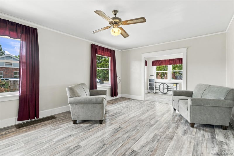 2824 Logan St, Englewood, CO 80113