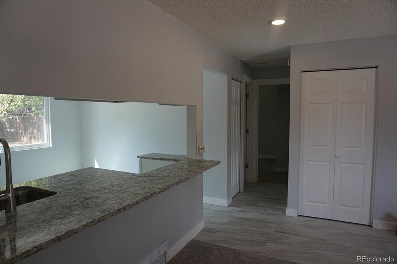 5527 Chandler Ct, Denver, CO 80239