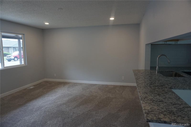 5527 Chandler Ct, Denver, CO 80239