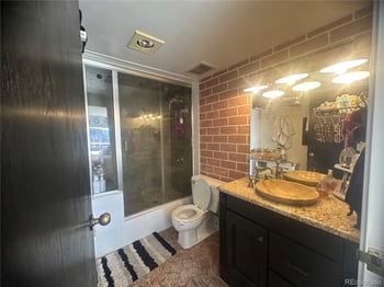 100 Park Ave #1708, Denver, CO 80205