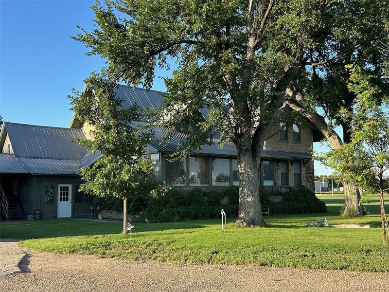 409 Vinson St, Holly, CO 81047