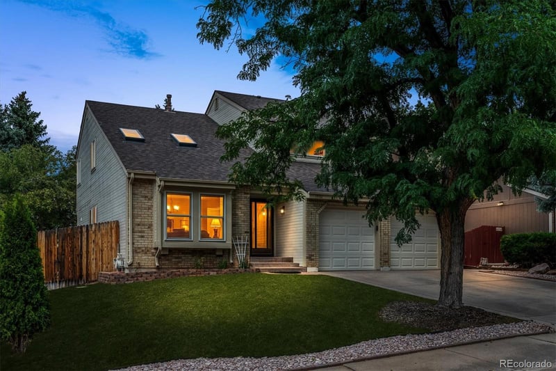 14767 Wagon Trail Dr, Aurora, CO 80015