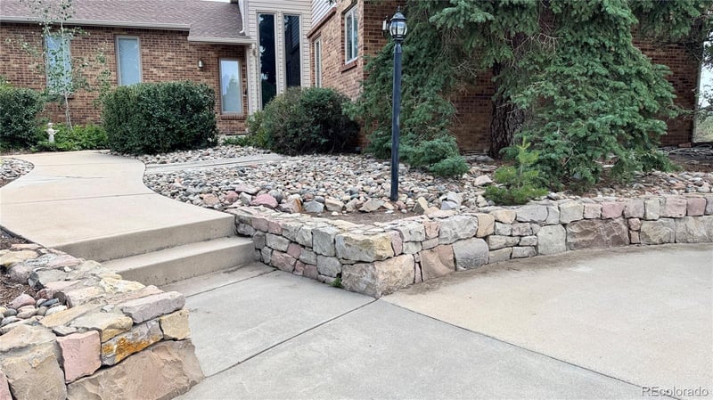 806 Twin Oaks Rd, Castle Rock, CO 80109