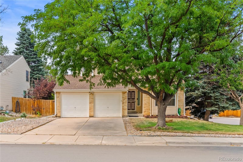 14523 E Wagon Trail Dr, Aurora, CO 80015