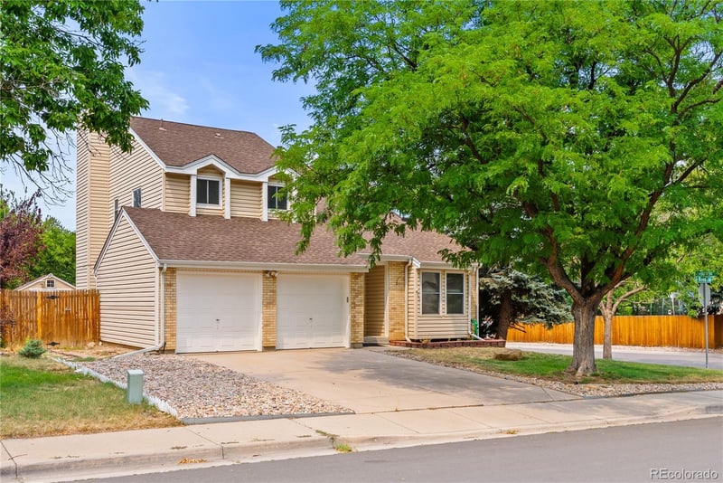 14523 E Wagon Trail Dr, Aurora, CO 80015