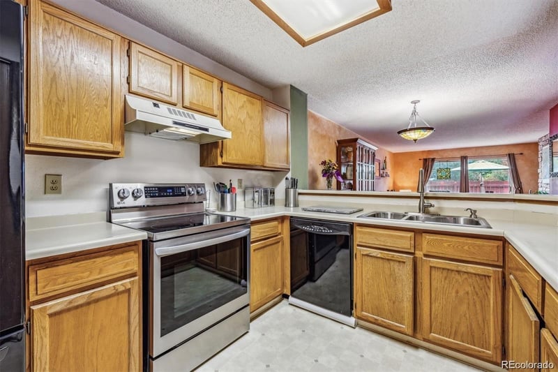 7476 Arkansas Ave #32-09, Denver, CO 80231