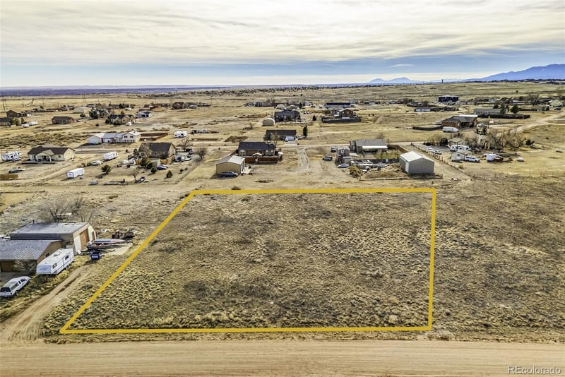 872 Waverly Dr, Pueblo, CO 81007