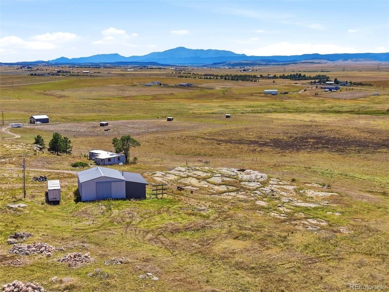911 Private Road 112, Elizabeth, CO 80107