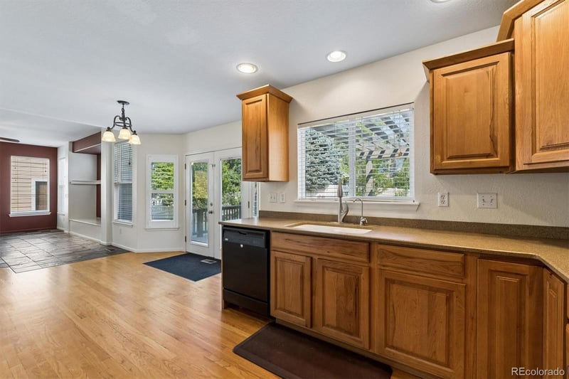 10220 Echo Cir, Longmont, CO 80504