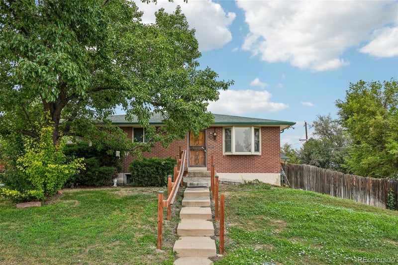 6023 62nd Ave, Arvada, CO 80003