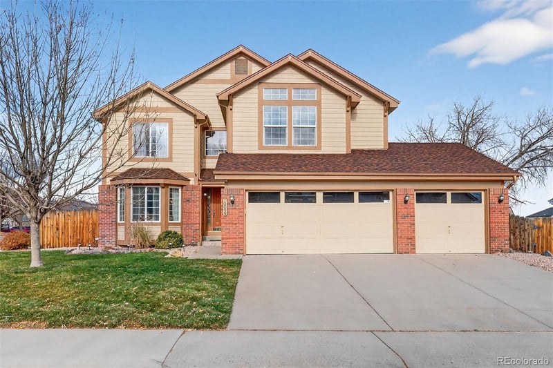 10099 Silvercliff Ln, Littleton, CO 80125