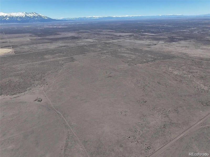 1 Lane 2 , Mosca, CO 81146