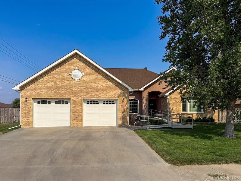 386 Eldridge St, Burlington, CO 80807